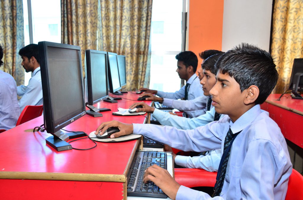 COMPUTER CENTRE - NIPS, BHOPAL